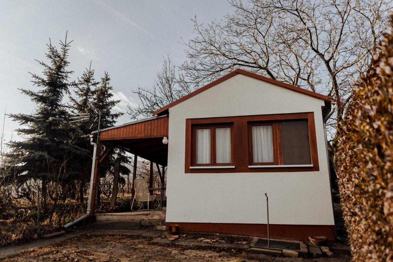 MANDULÁS KABIN a kisház dézsával és kilátással a Balatonra Balatongyörök Esterno foto